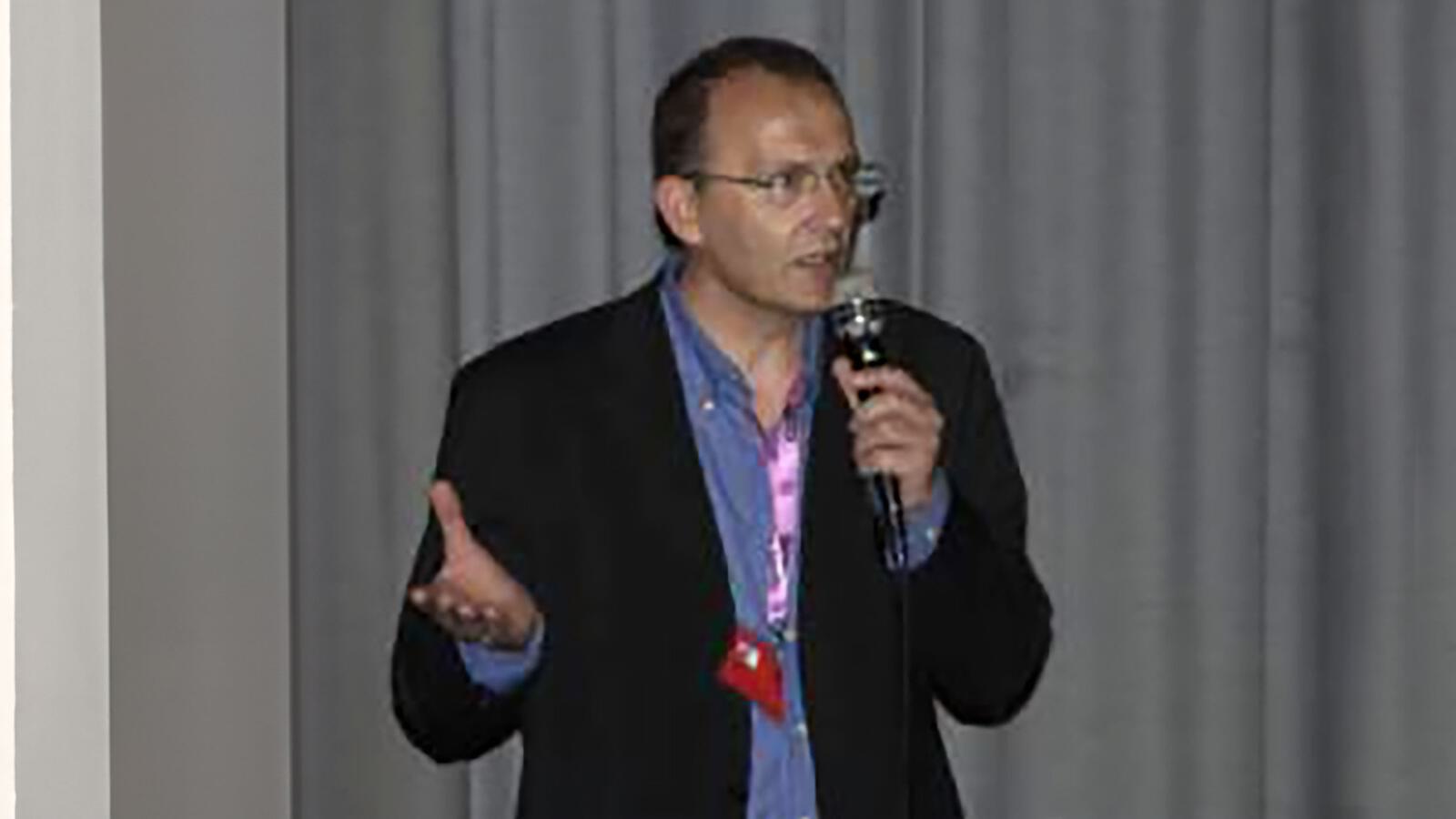 Matthias von Gunten beantwortet Fragen aus dem Publikum