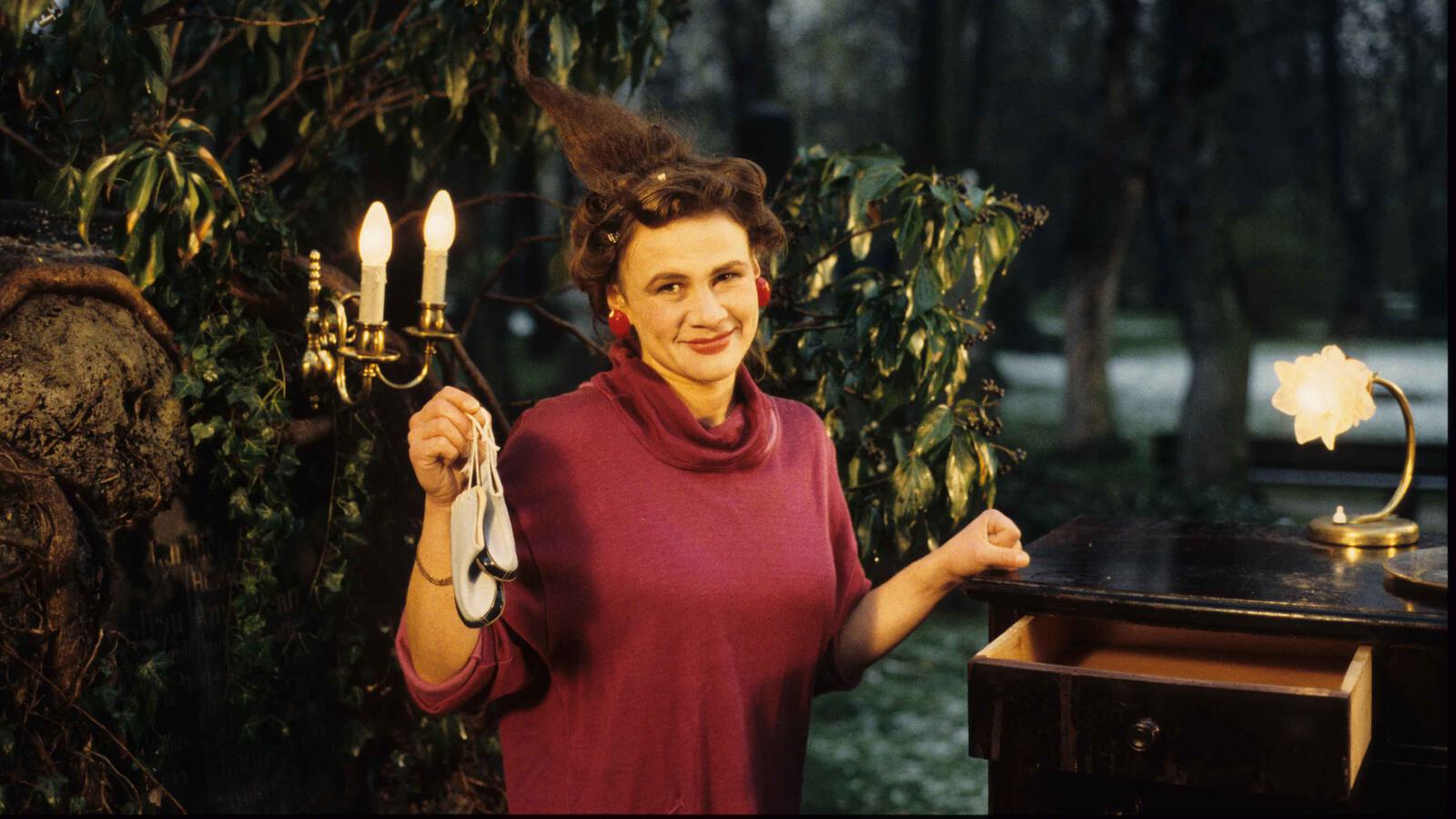 Schuhfetischist Paul mit Schokoladenschuh