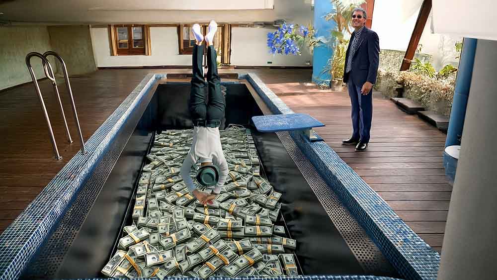 Pool mit Geldscheinen 1000