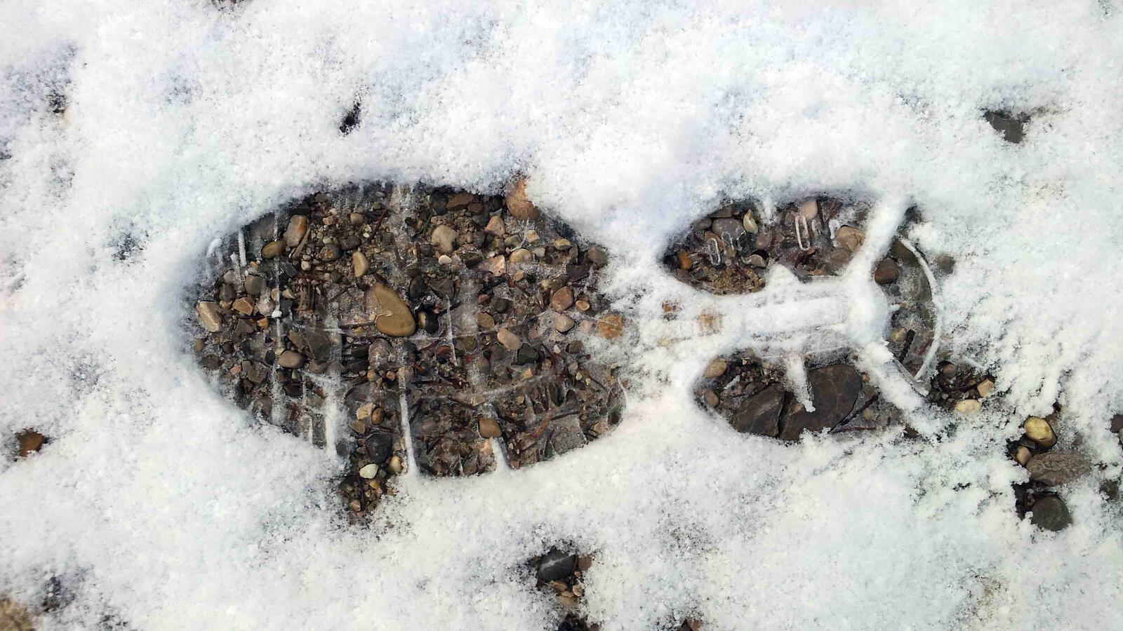 Fußabdruck im Schnee