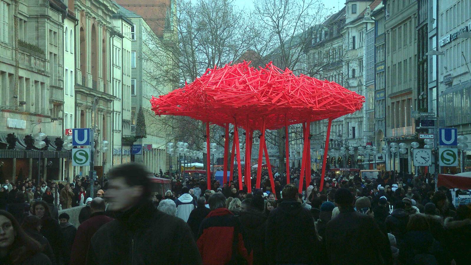 Skulptur in rot