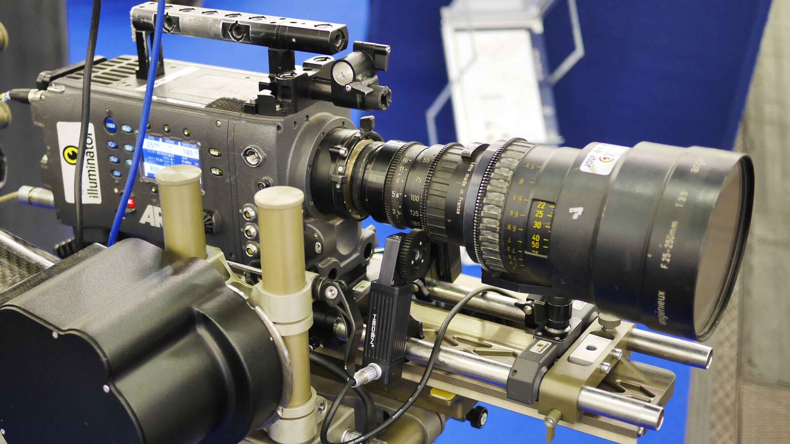 Zoom Angenieux 25 250HR 4000