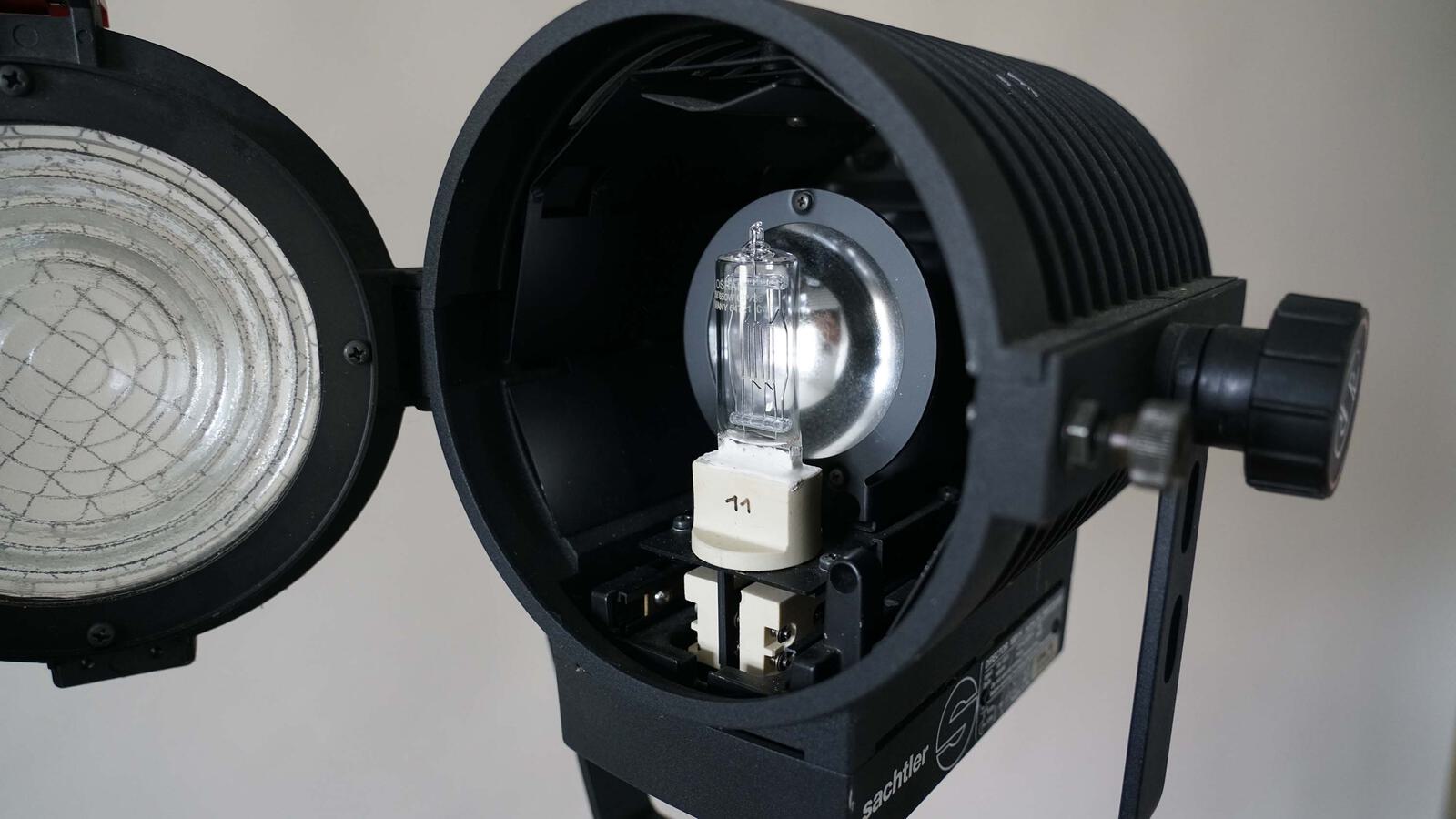 Sachtler Halogen 3000
