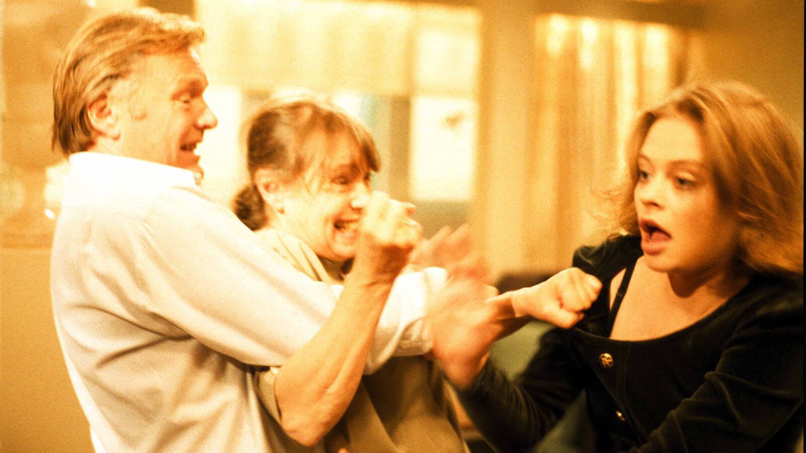 Hilde Ziegler als Altzheimer-Patientin