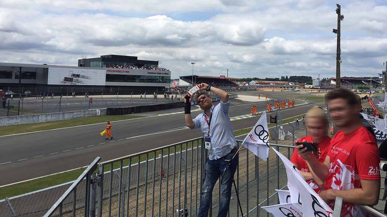 Le Mans Rennstrecke Tribuene 4000