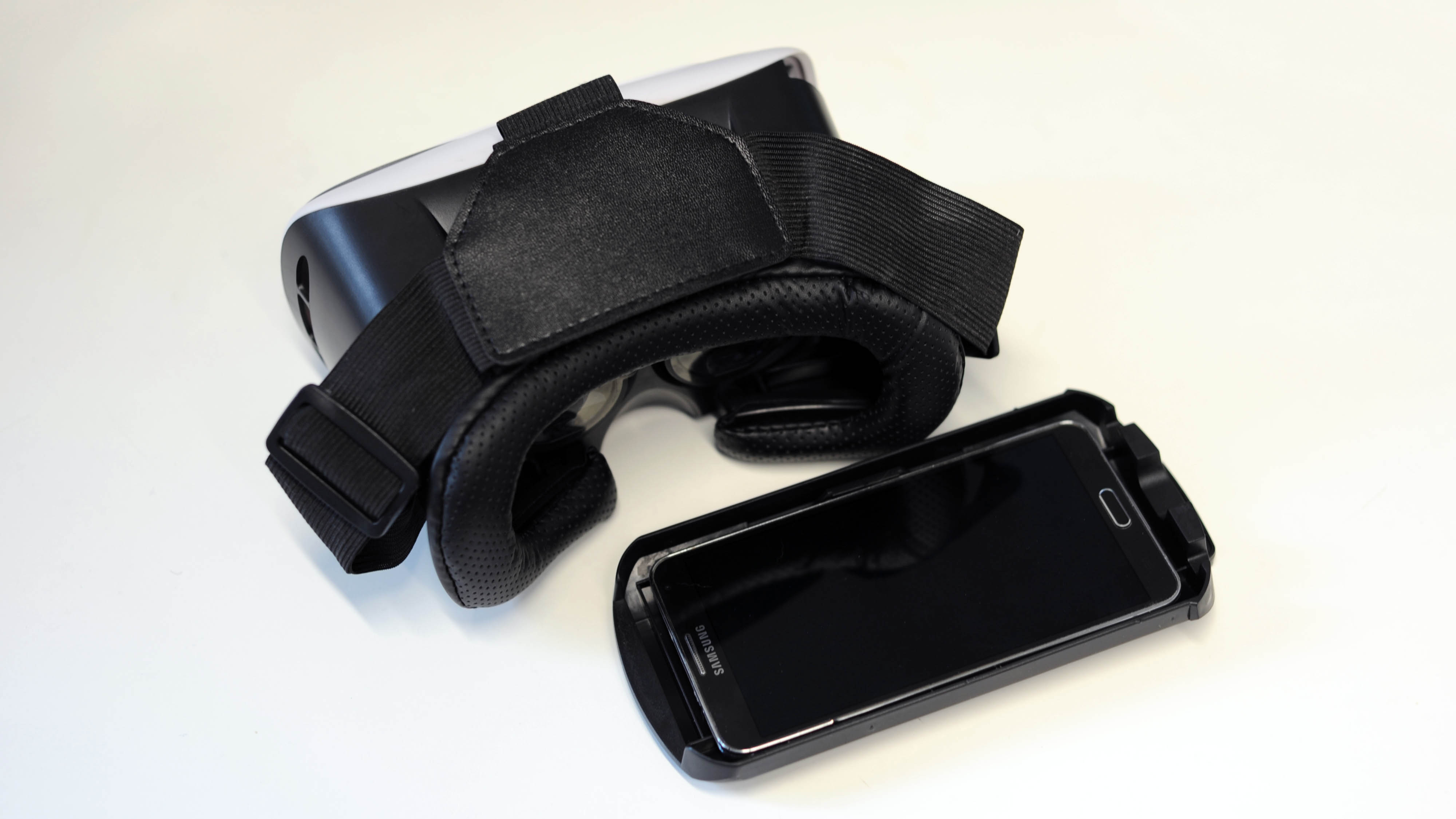 VR Brille und Handy separat 4000