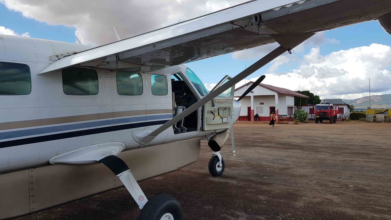 Flugzeug Privat 4000