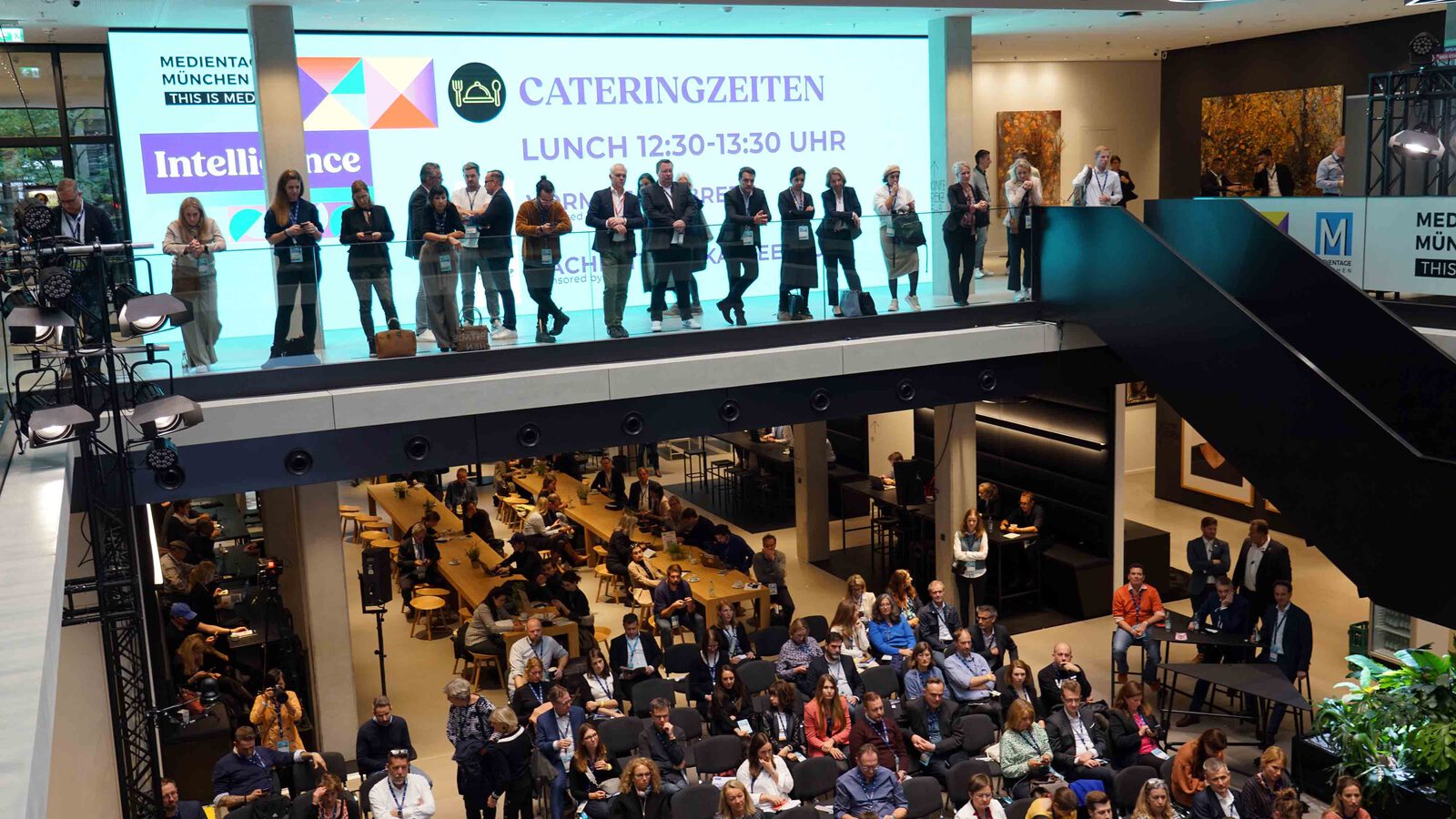 MT 23 Tag2 Foyer 4000