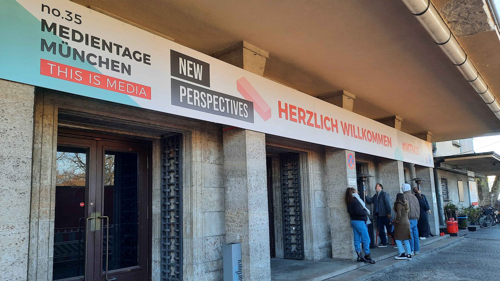 Medientage 21 Aussen 4000