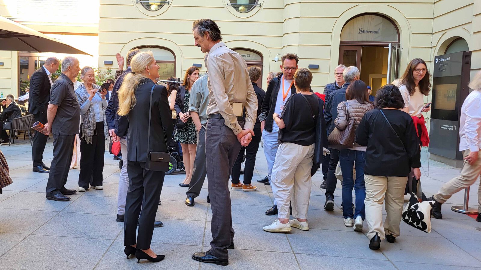 Dokfest Eroeffnung 24 3 4000