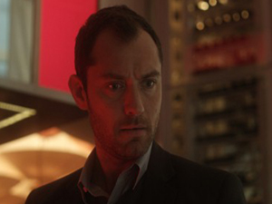 Jude Law als Dr. Banks in 