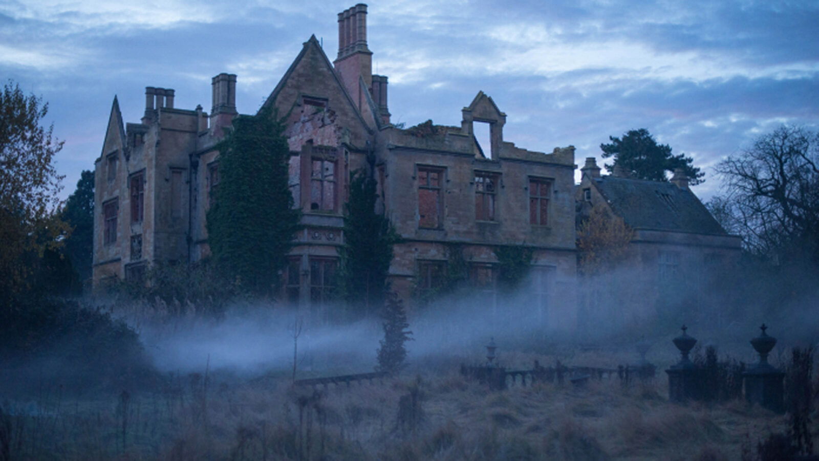 Die Frau in Schwarz 2 4000