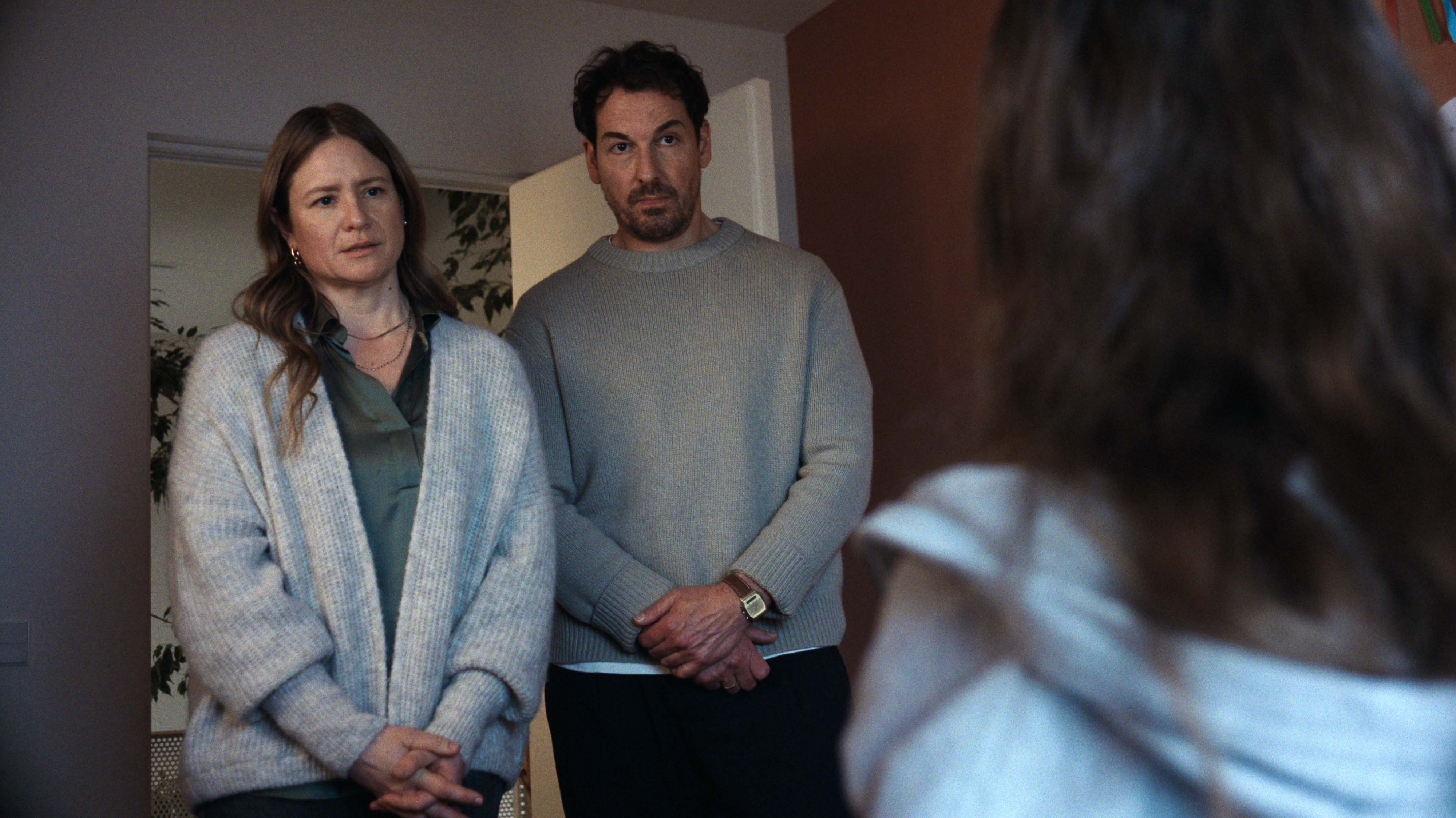 Was Marielle weiss 02 Julia Jentsch und Felix Kramerc AlexanderGriesser Walker+Worm DCM 4000