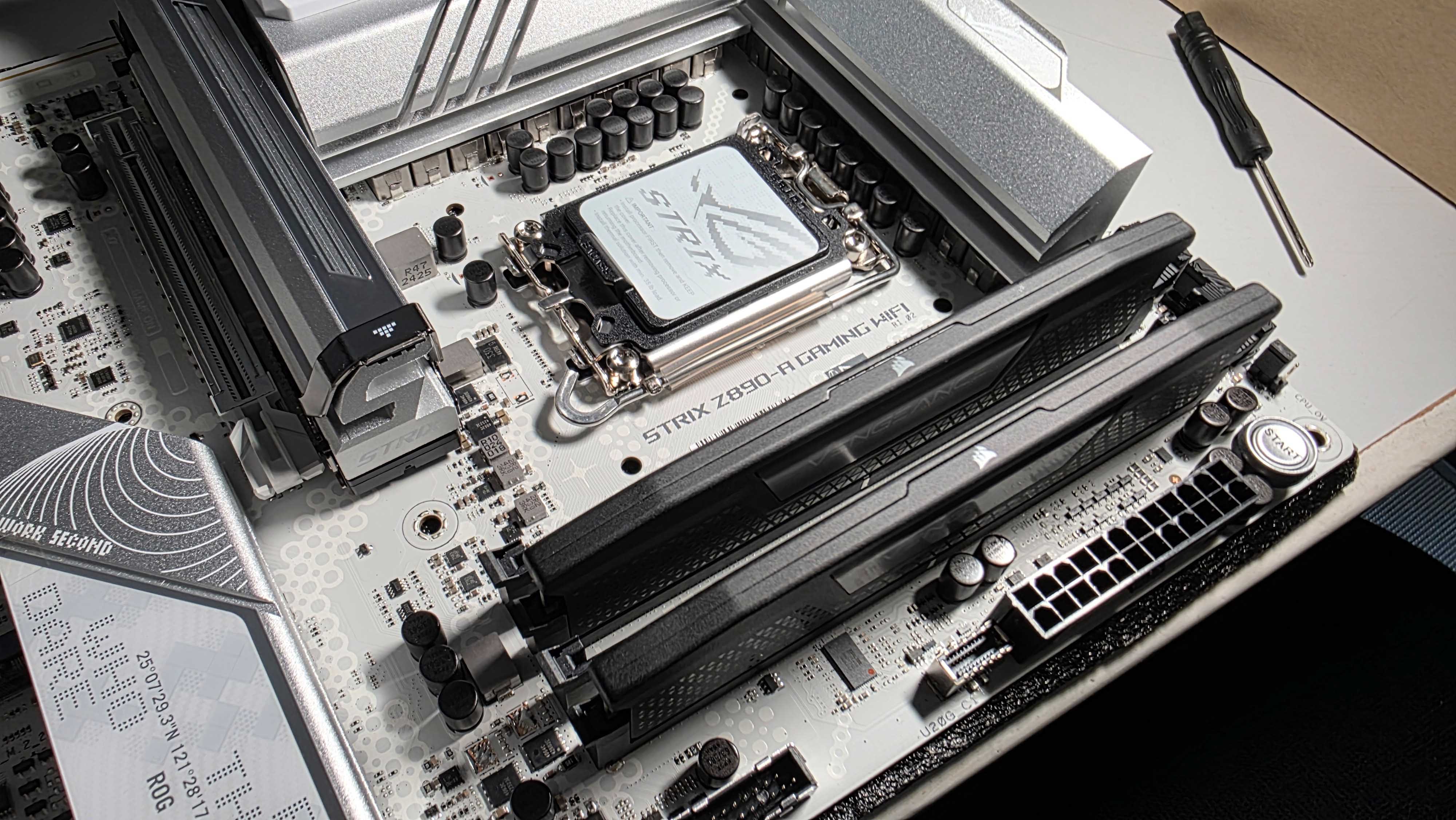 Intel 2025 Motherboard 1 4000