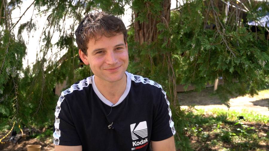 Interview mit Leonard Scheicher